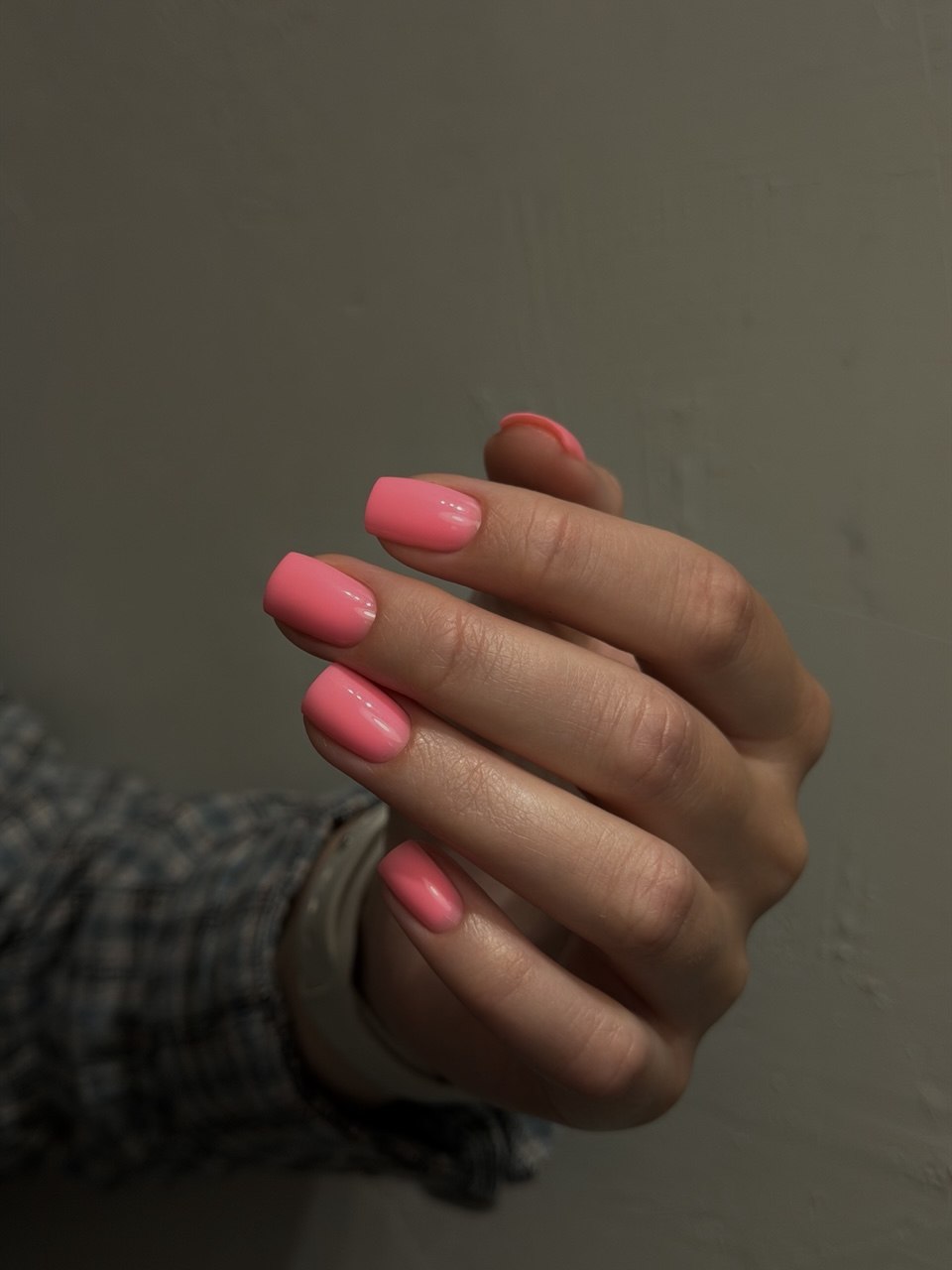 Hand-finished manicure by Nadiia, Ferrel · Peniche